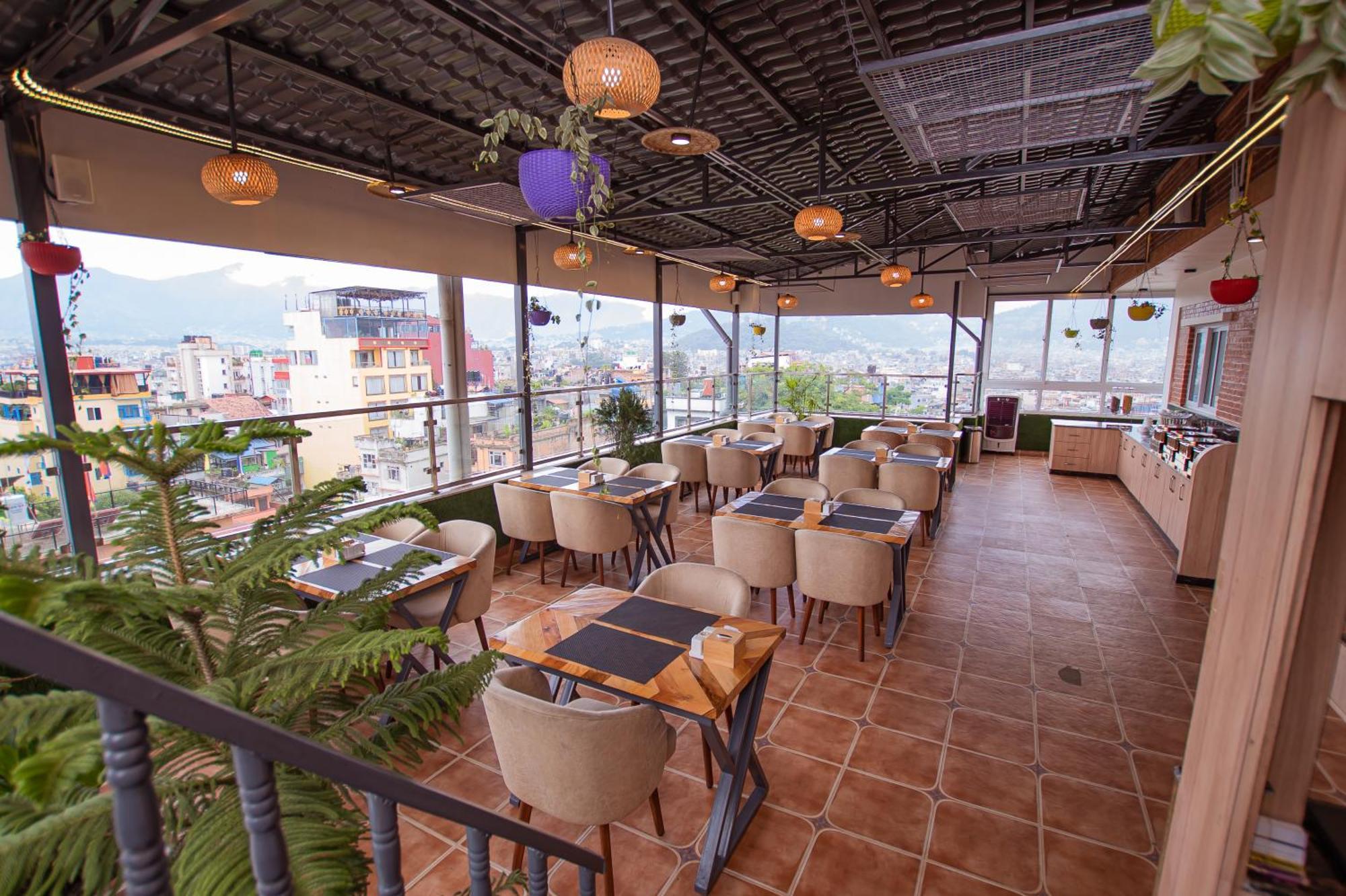 Hotel Vistara Kathmandu Buitenkant foto