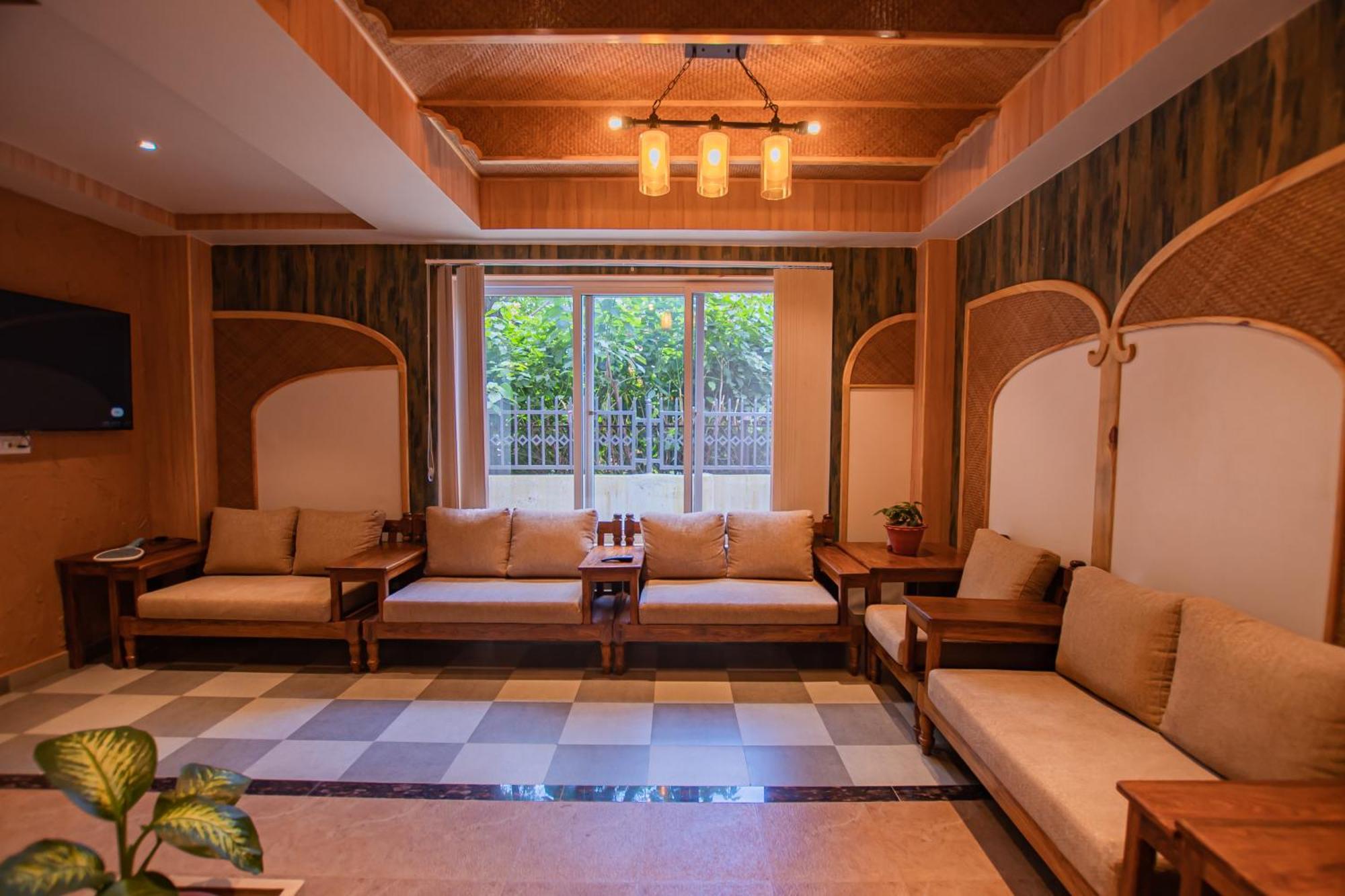Hotel Vistara Kathmandu Buitenkant foto