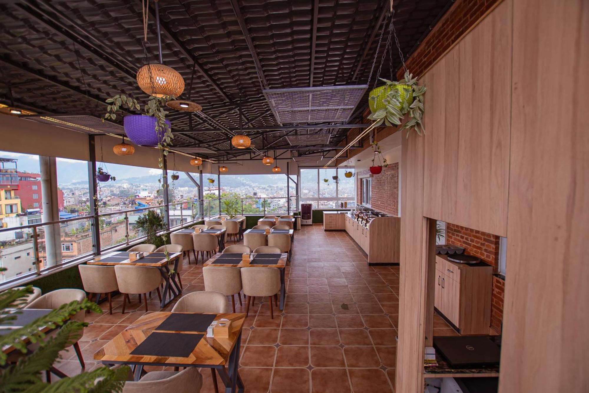 Hotel Vistara Kathmandu Buitenkant foto