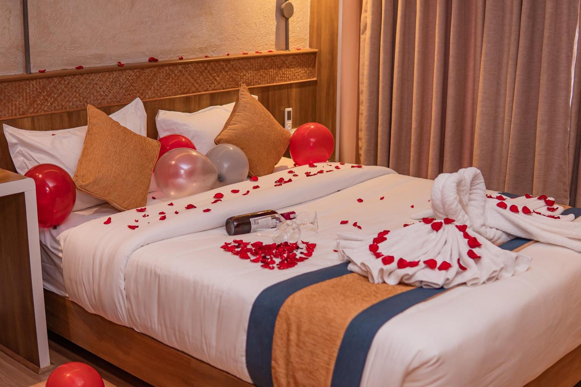Hotel Vistara Kathmandu Buitenkant foto