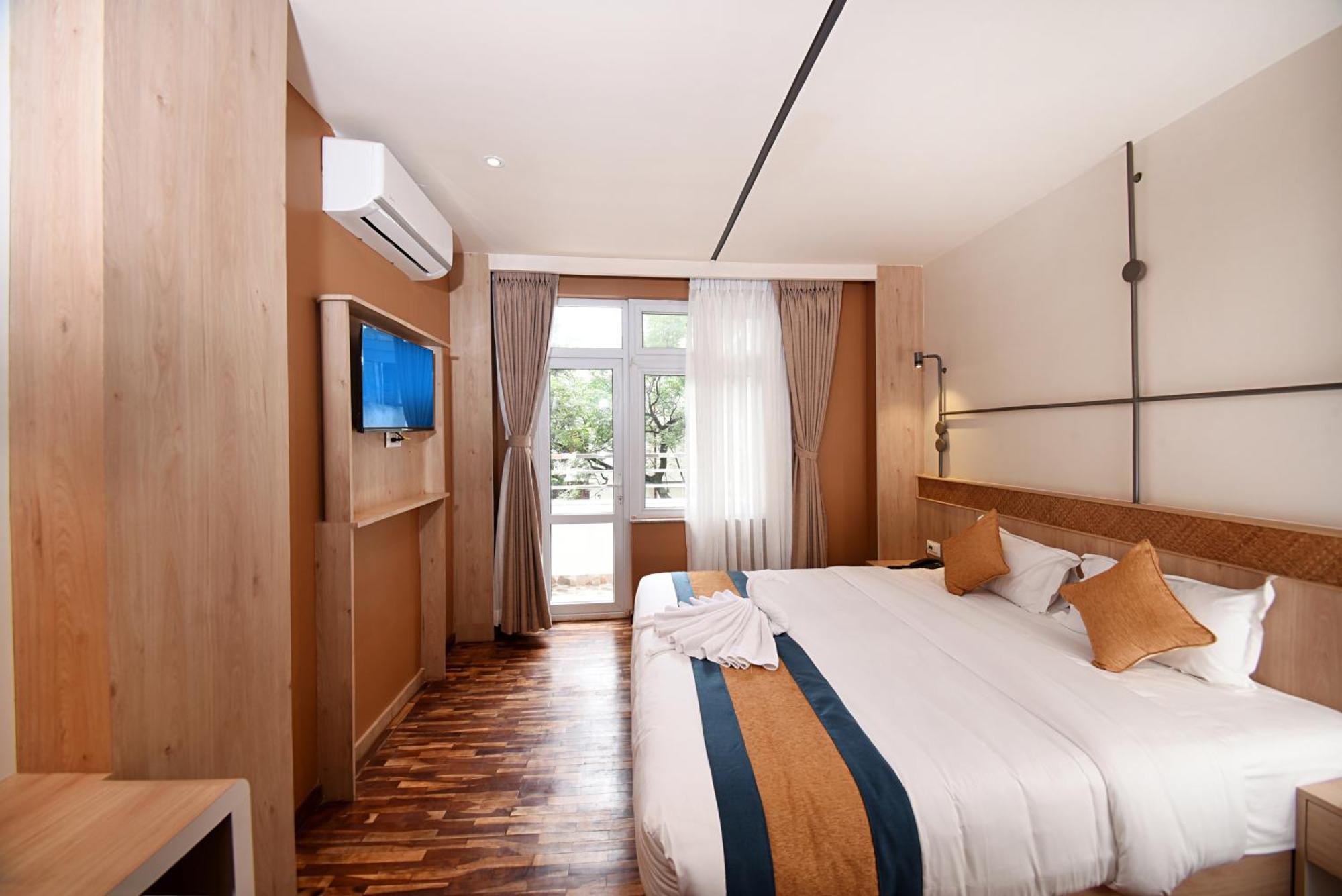 Hotel Vistara Kathmandu Buitenkant foto